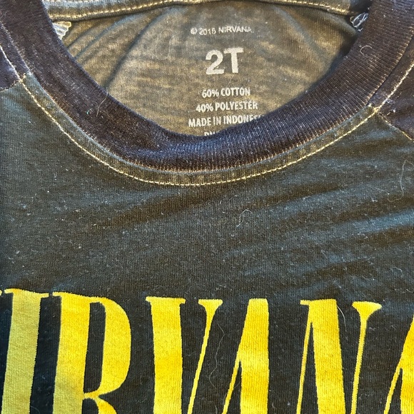 Get Your Rock n Roll on!! Child’s Nirvana Tshirt - Picture 2 of 2